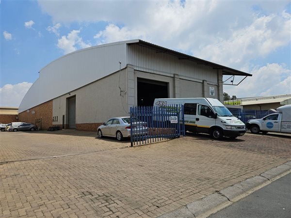 620  m² Industrial space