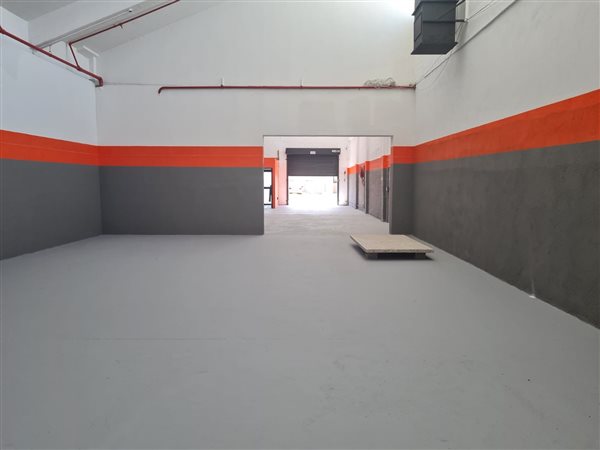 270  m² Industrial space