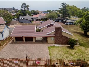 4 Bed House in Glenanda