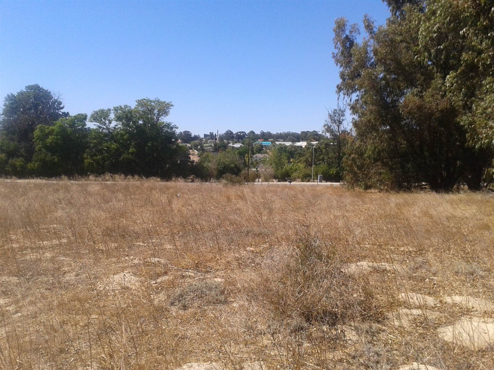 2000 m² Land available in Hopefield photo number 1