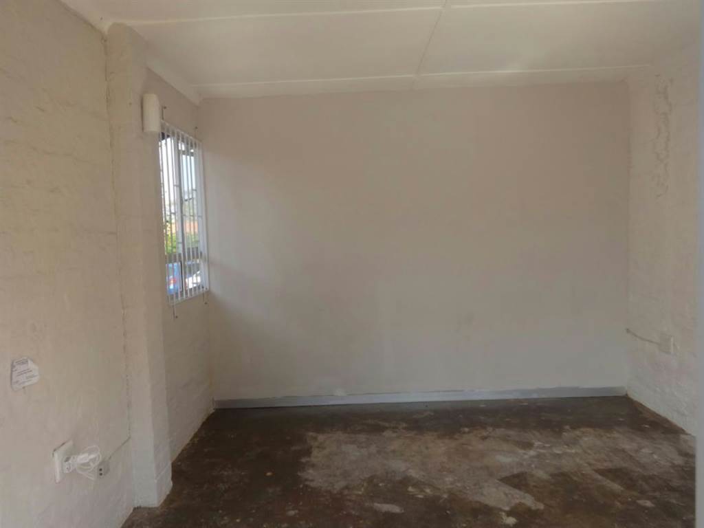24  m² Office Space in Durban North photo number 2