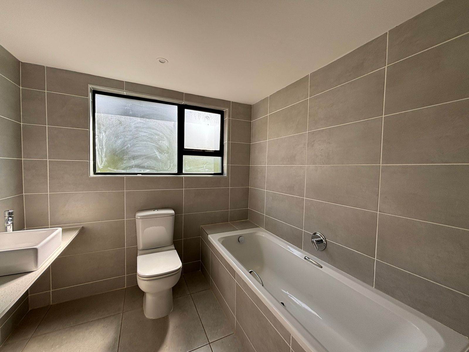 2 Bed Apartment in Athlone photo number 4