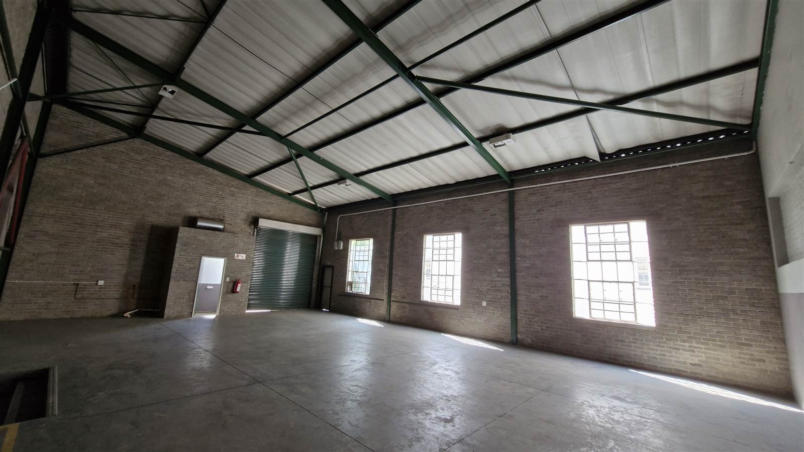 380  m² Industrial space in Halfway House photo number 2