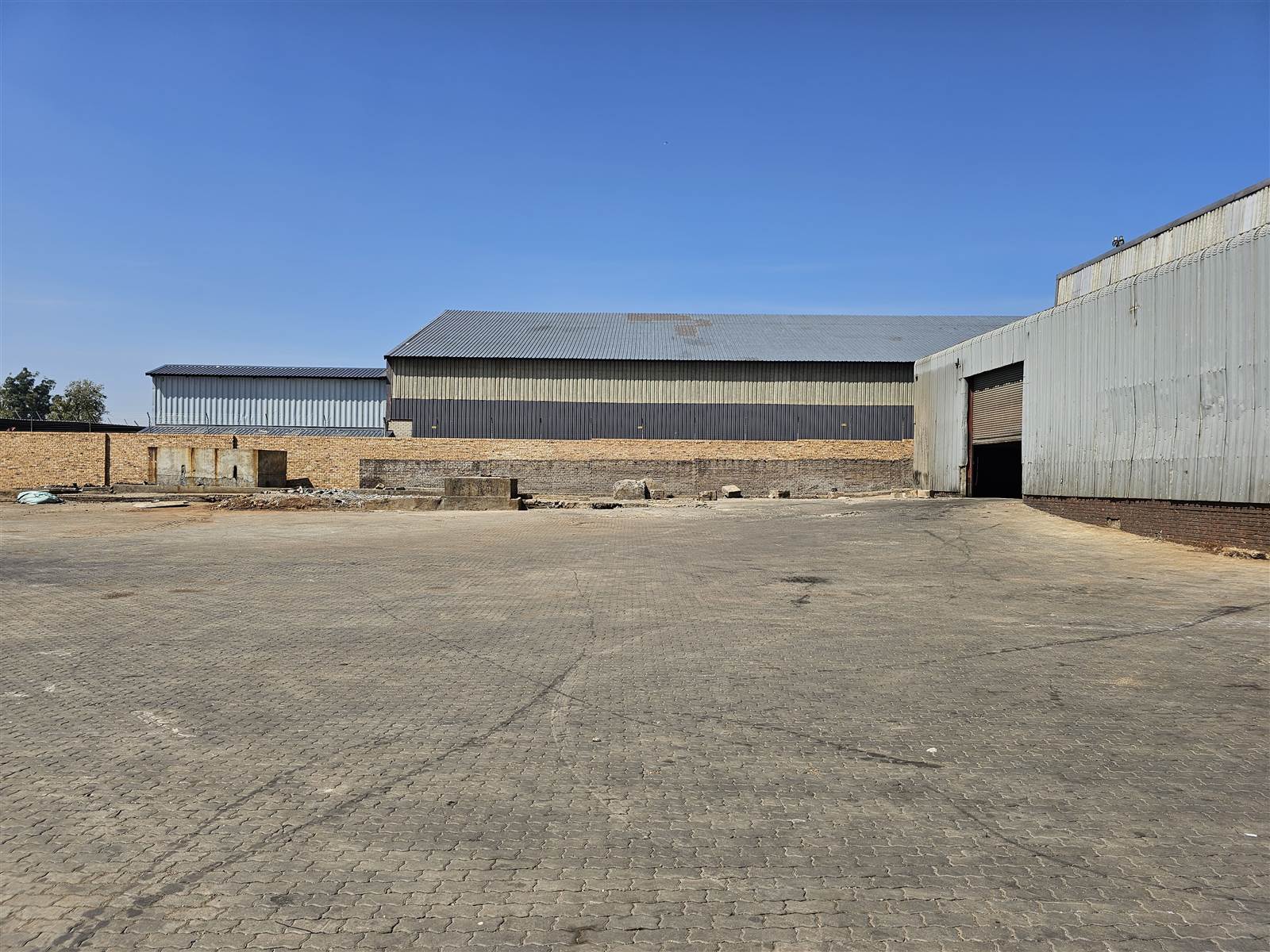1333  m² Industrial space in Alrode photo number 2