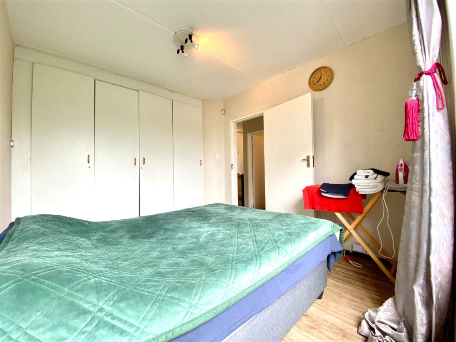 1 Bed Apartment in Morningside photo number 5