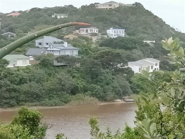 594 m² Land available in Seafield