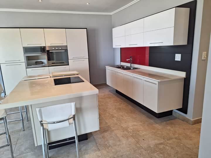 3 Bed Apartment in Winklespruit photo number 23
