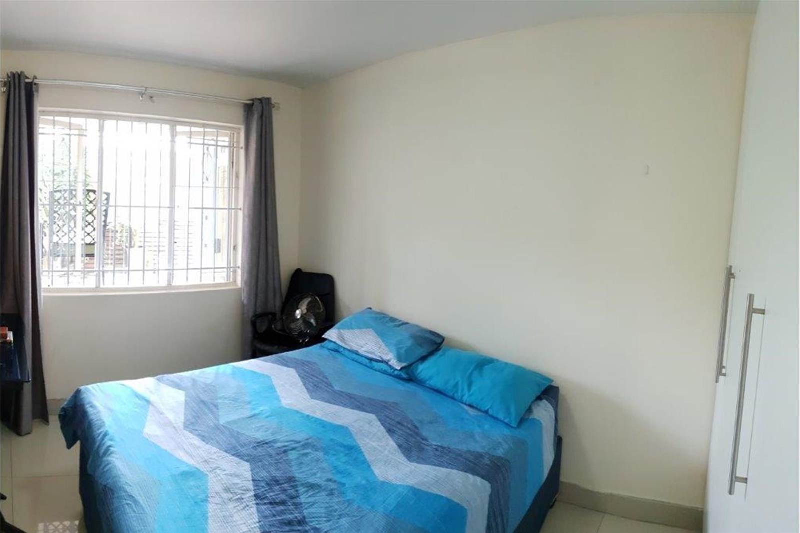 3 Bed Apartment in Umgeni Park photo number 13