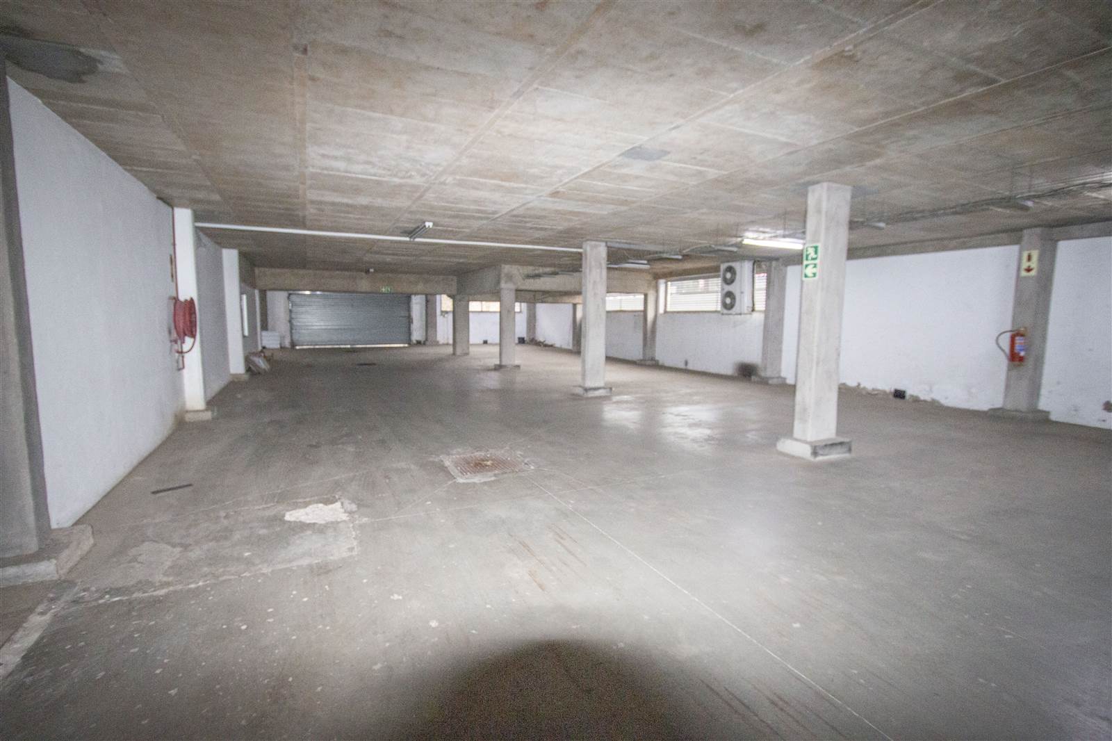 1596  m² Commercial space in Parkmore photo number 22