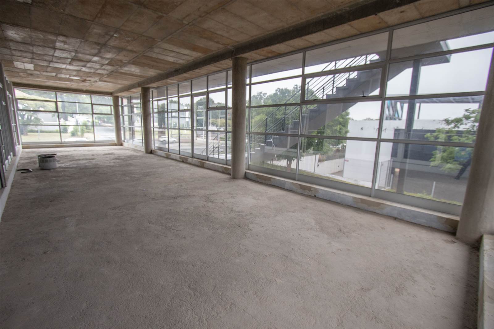 1596  m² Commercial space in Parkmore photo number 11