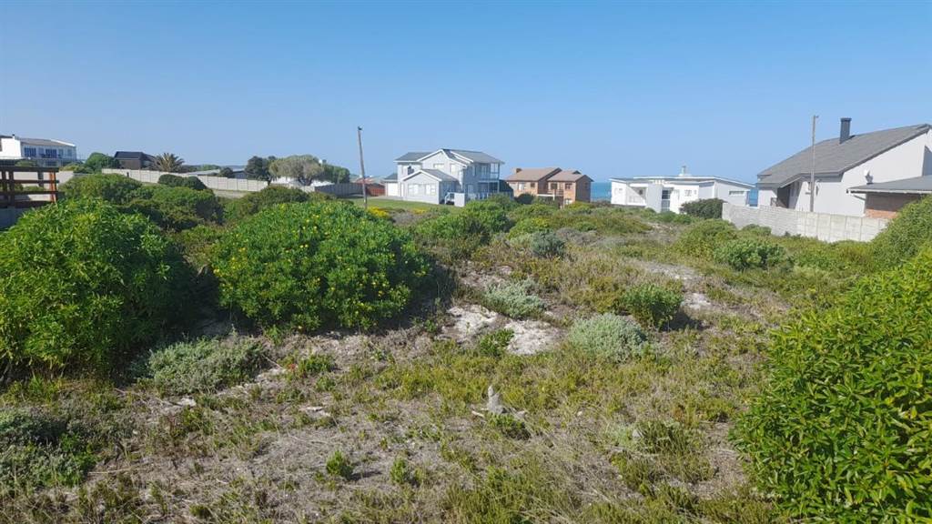 902 m² Land available in Pearly Beach photo number 2