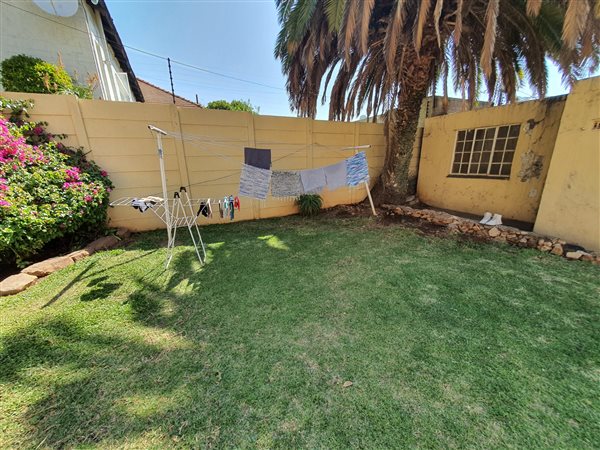 4 Bedroom House 4 Bedroom House