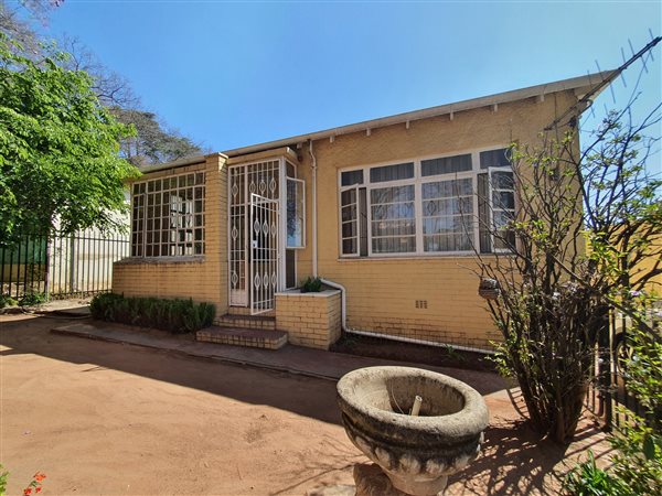 4 Bedroom House 4 Bedroom House