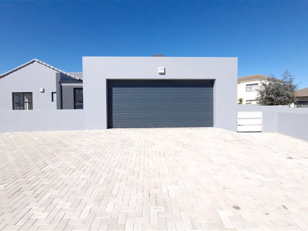 3 Bedroom House 3 Bedroom House
