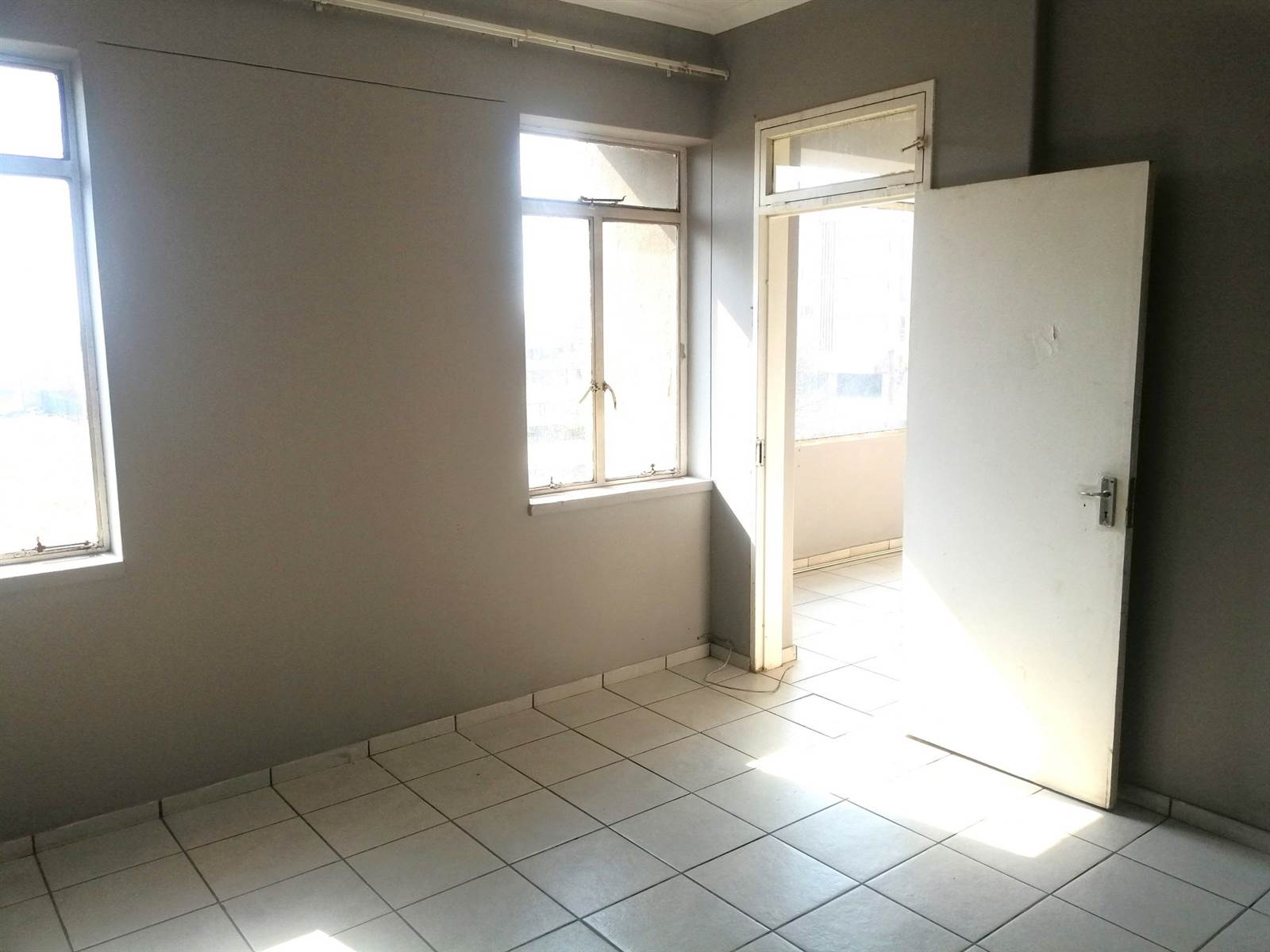 1.5 Bed Apartment in Benoni Central photo number 21