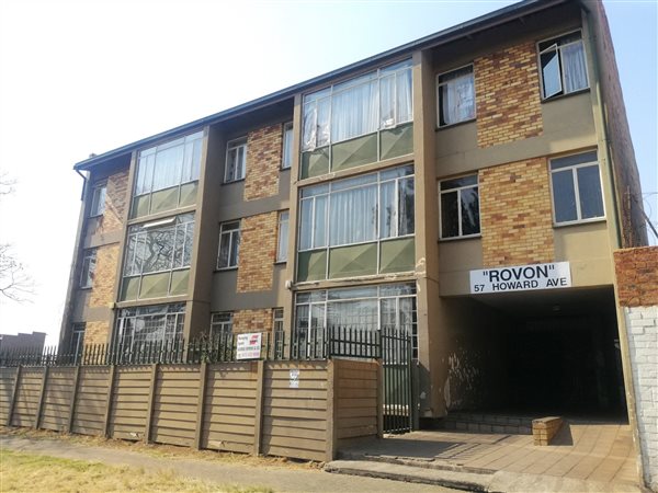 1.5 Bed Apartment in Benoni Central
