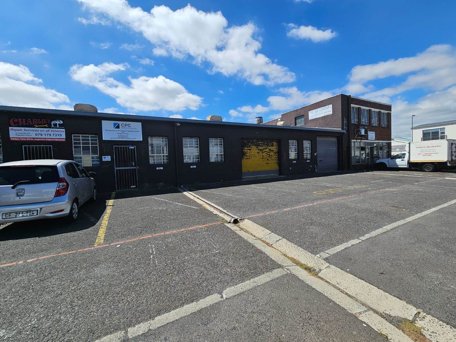 432  m² Industrial space in Paarden Eiland photo number 1