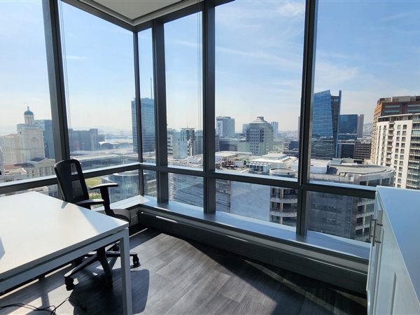 373  m² Office Space