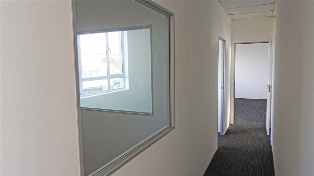 243  m² Office Space in Pinetown Central photo number 7