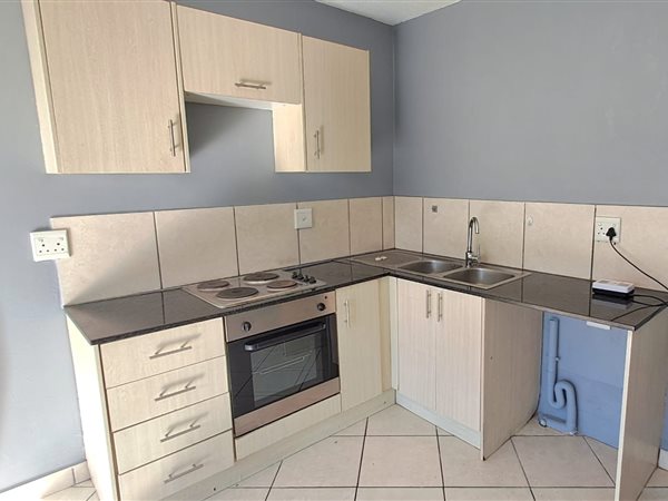 1 Bed Apartment in Athlone Park