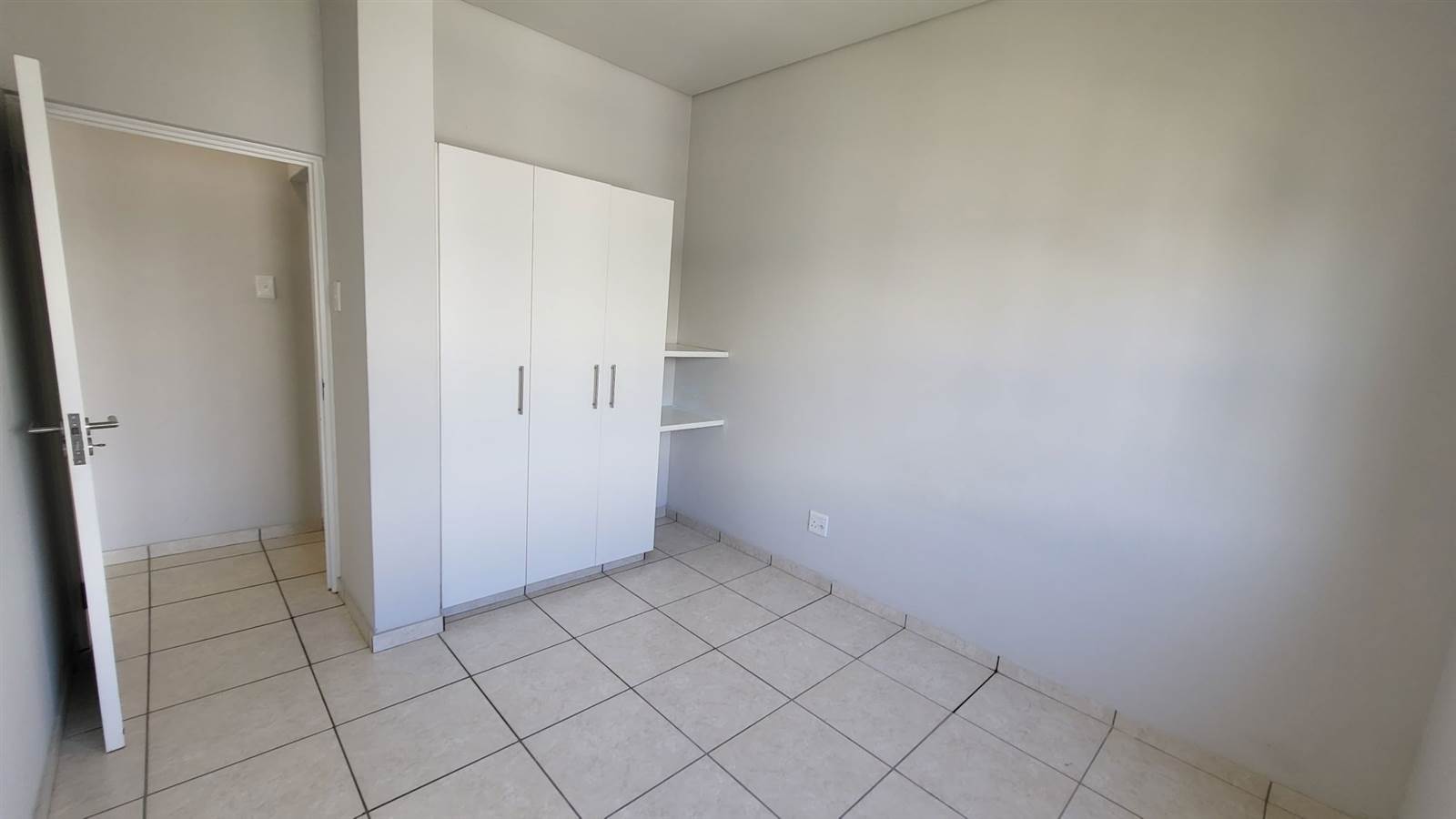 1 Bed Apartment in Ballito photo number 7