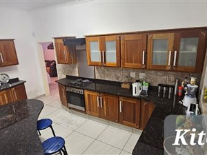 4 Bed House in Pongola