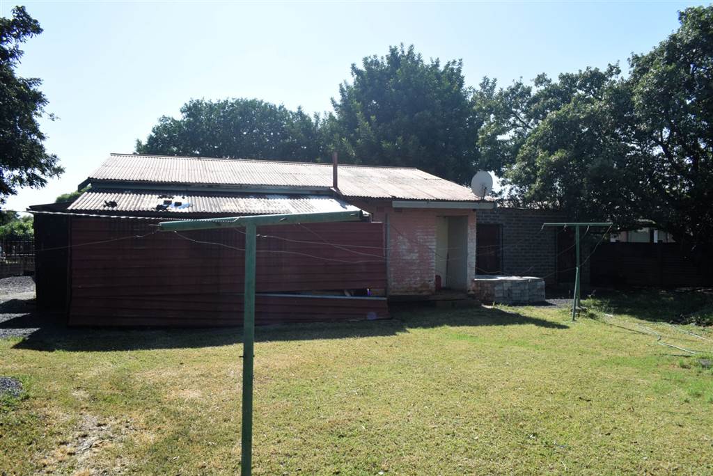 3 Bed House in Rustenburg North photo number 6