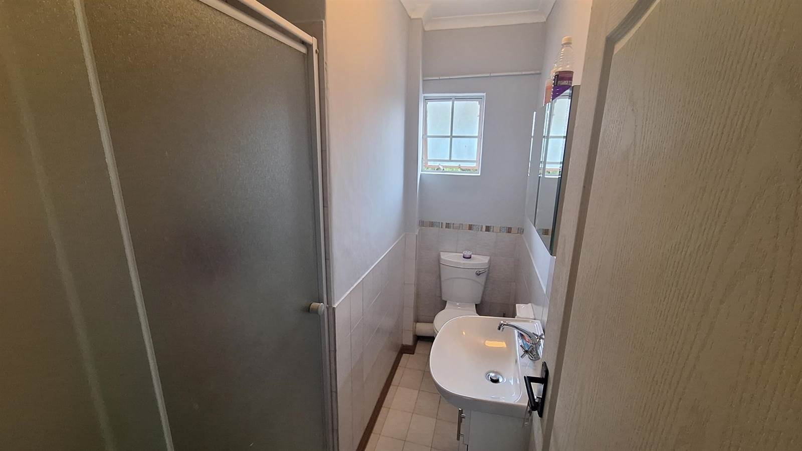 3 Bed Townhouse in Garsfontein photo number 13