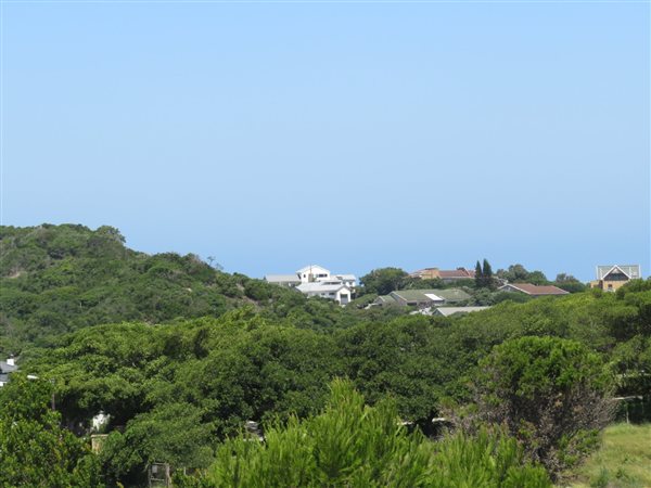 594 m² Land