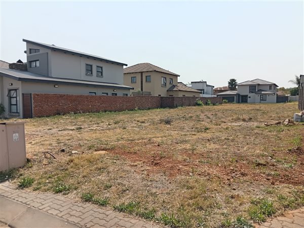 395 m² Land