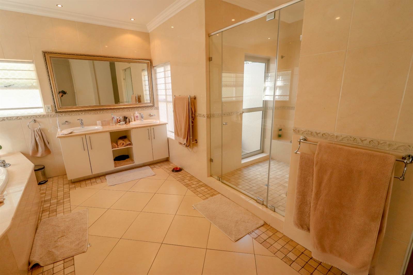 4 Bed House in Bryanston photo number 19