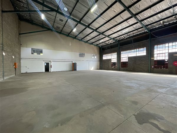 656  m² Commercial space