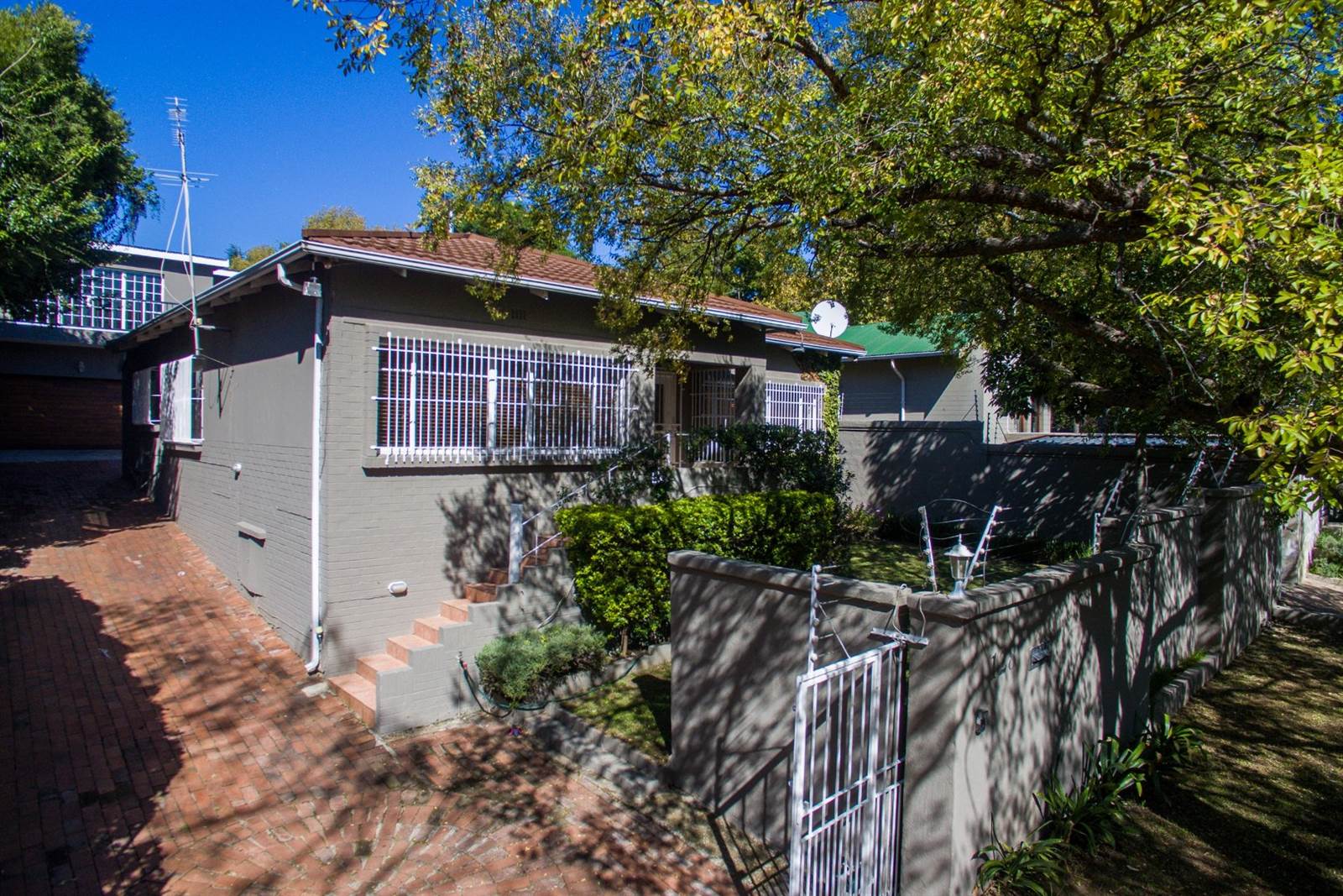 4 Bed House in Parkhurst photo number 25