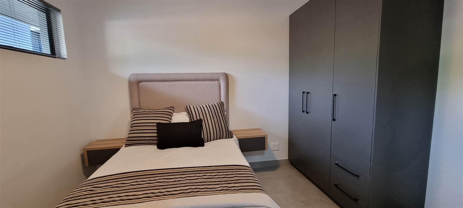 2 Bed Apartment in Nieuw Muckleneuk photo number 13