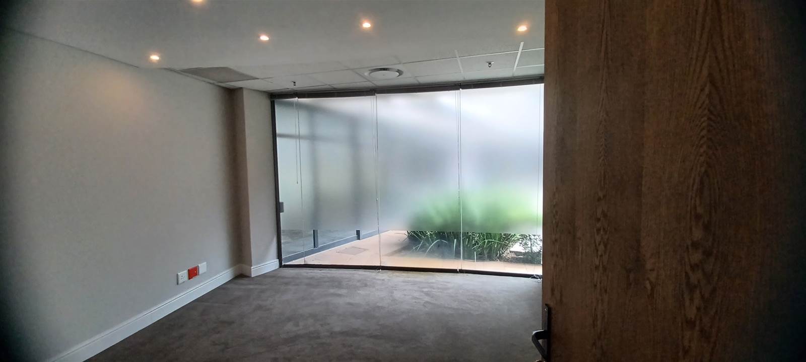 1522  m² Commercial space in Melrose Arch photo number 3