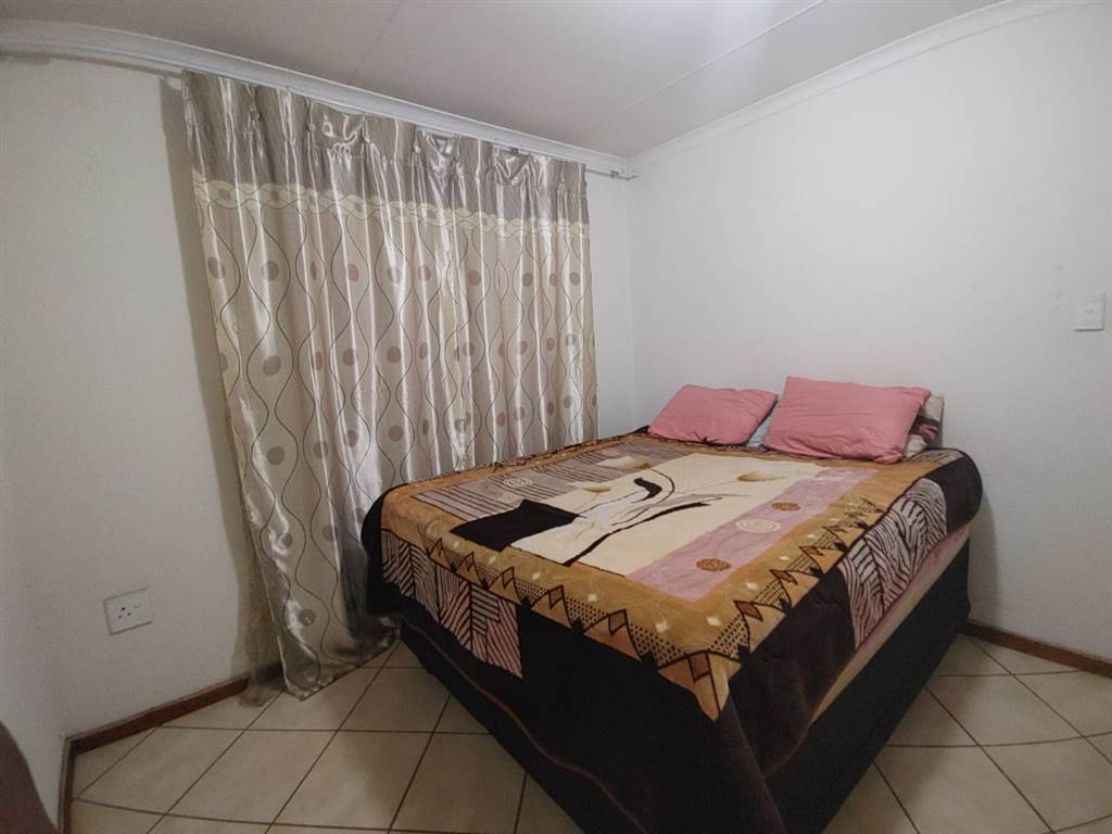 2 Bed House in Leondale photo number 13