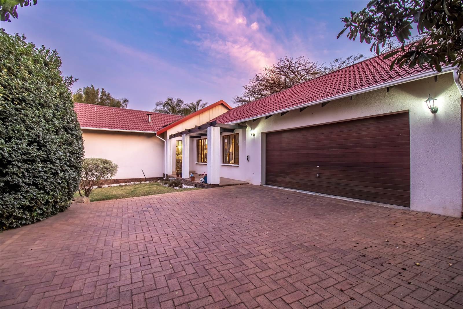 5 Bed House in Lonehill photo number 28