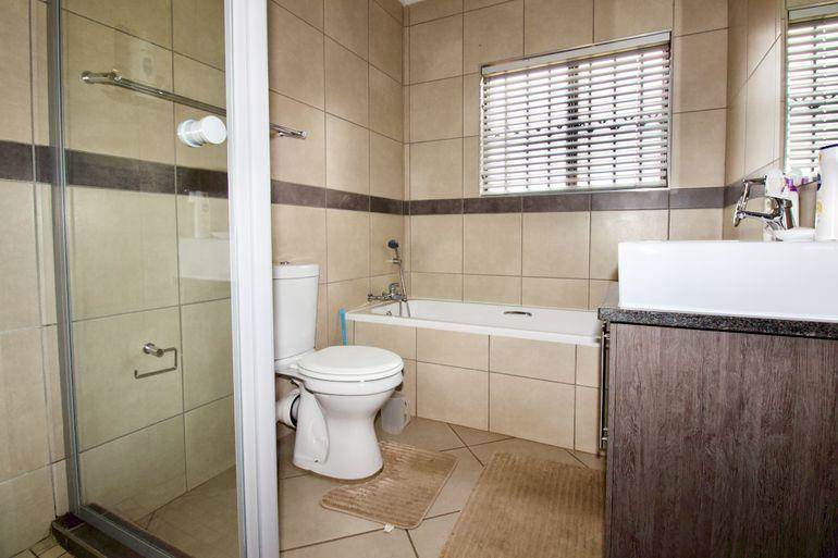 3 Bed House in Raslouw photo number 16