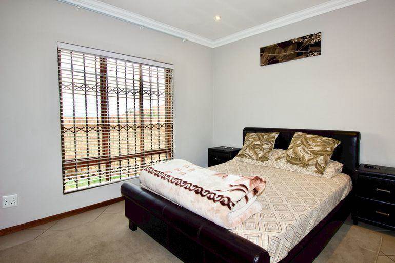 3 Bed House in Raslouw photo number 15