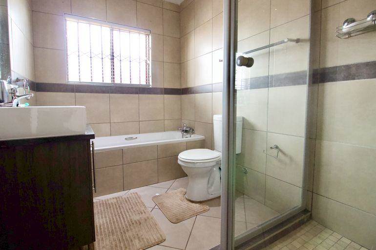 3 Bed House in Raslouw photo number 14