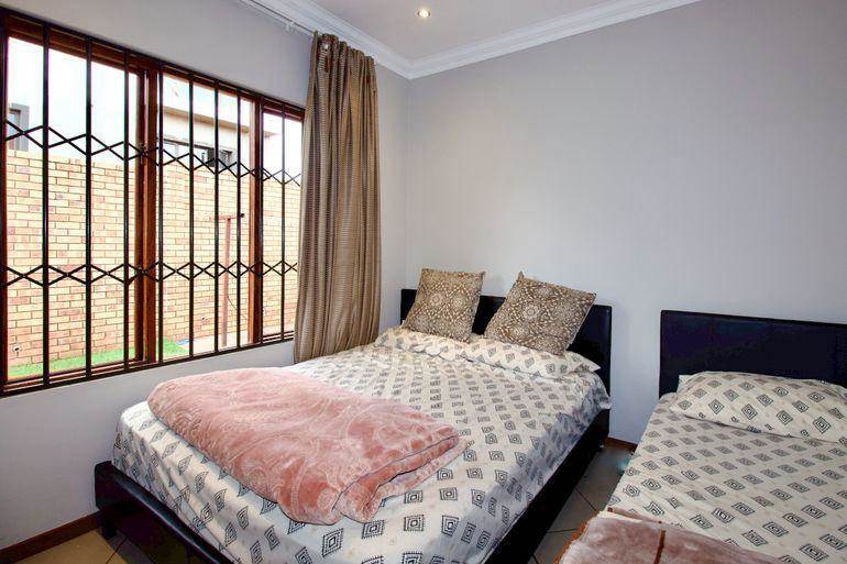 3 Bed House in Raslouw photo number 19