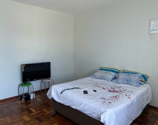 2 Bed Apartment in Port Elizabeth Central photo number 7