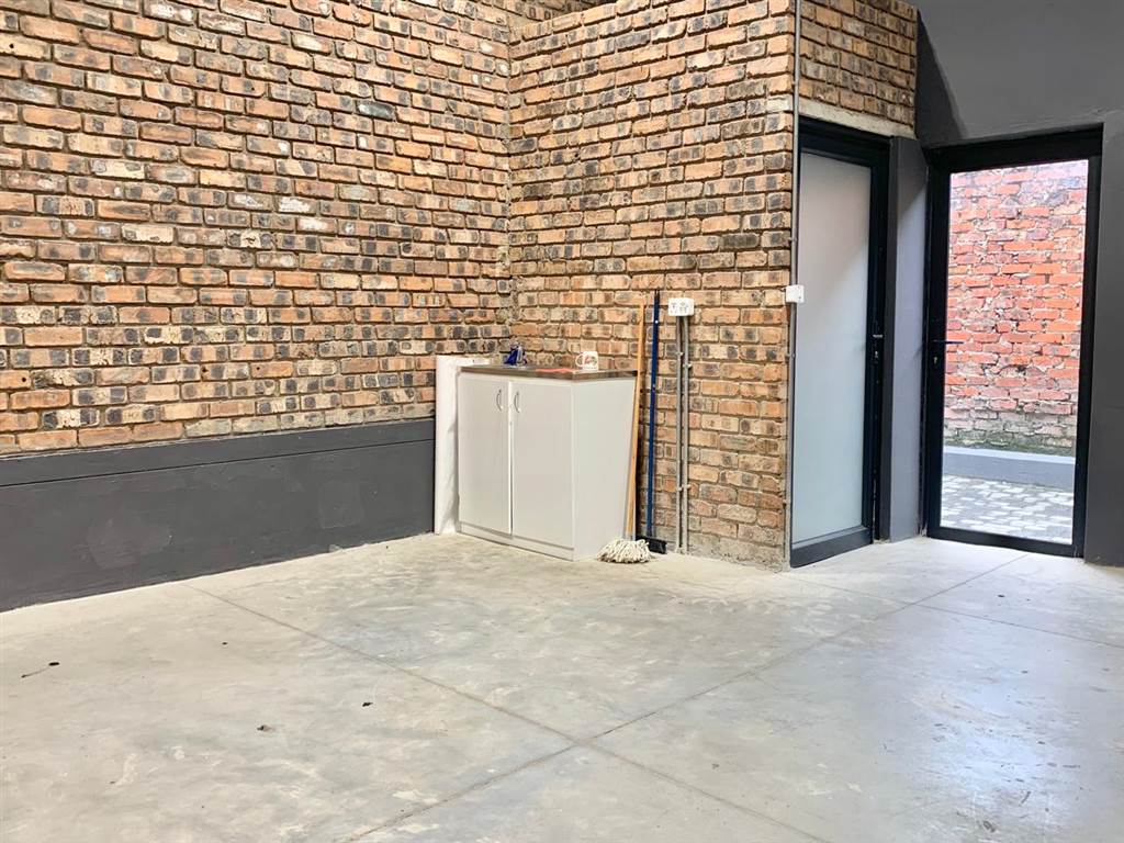 82  m² Commercial space in Umhlali photo number 14