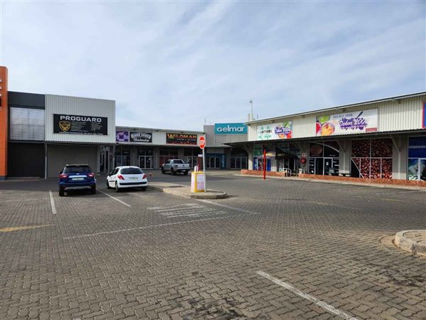 860  m² Commercial space in Kimberley
