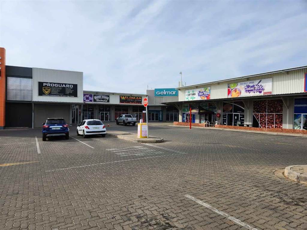 860  m² Commercial space in Kimberley photo number 1