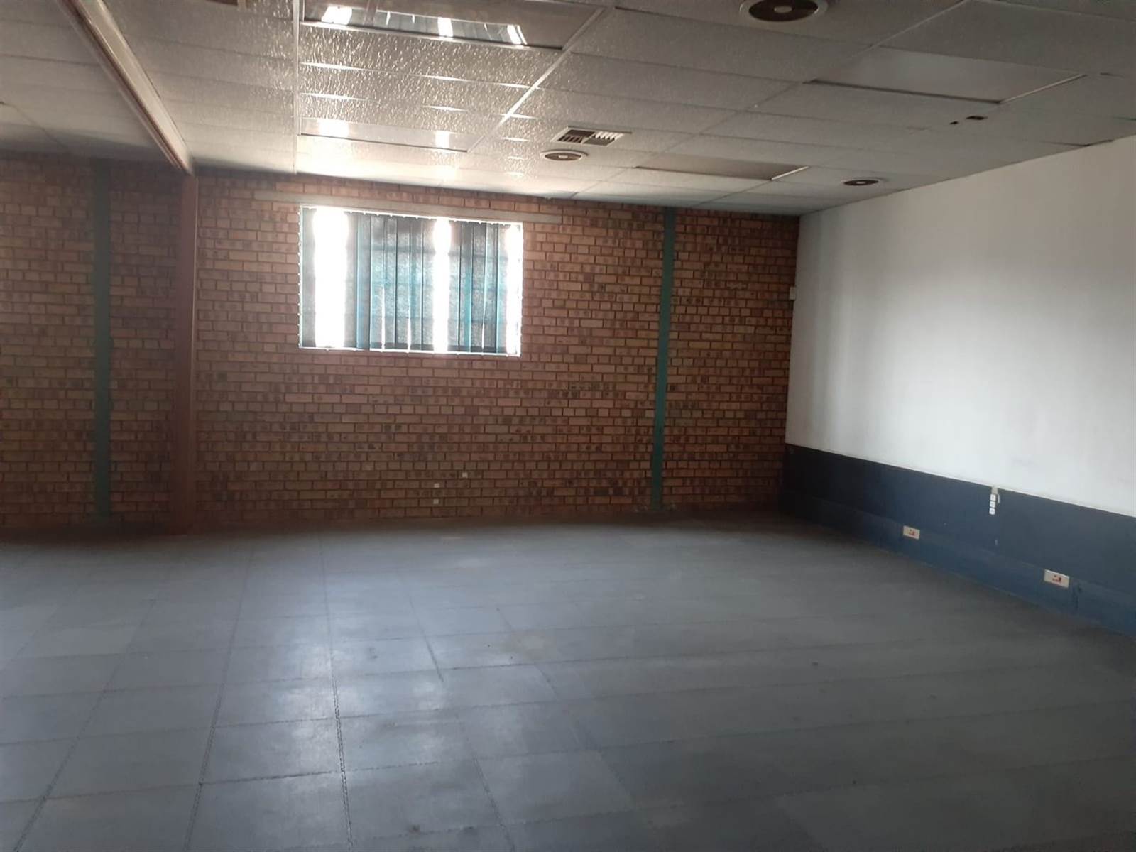 1250  m² Commercial space in Secunda photo number 15
