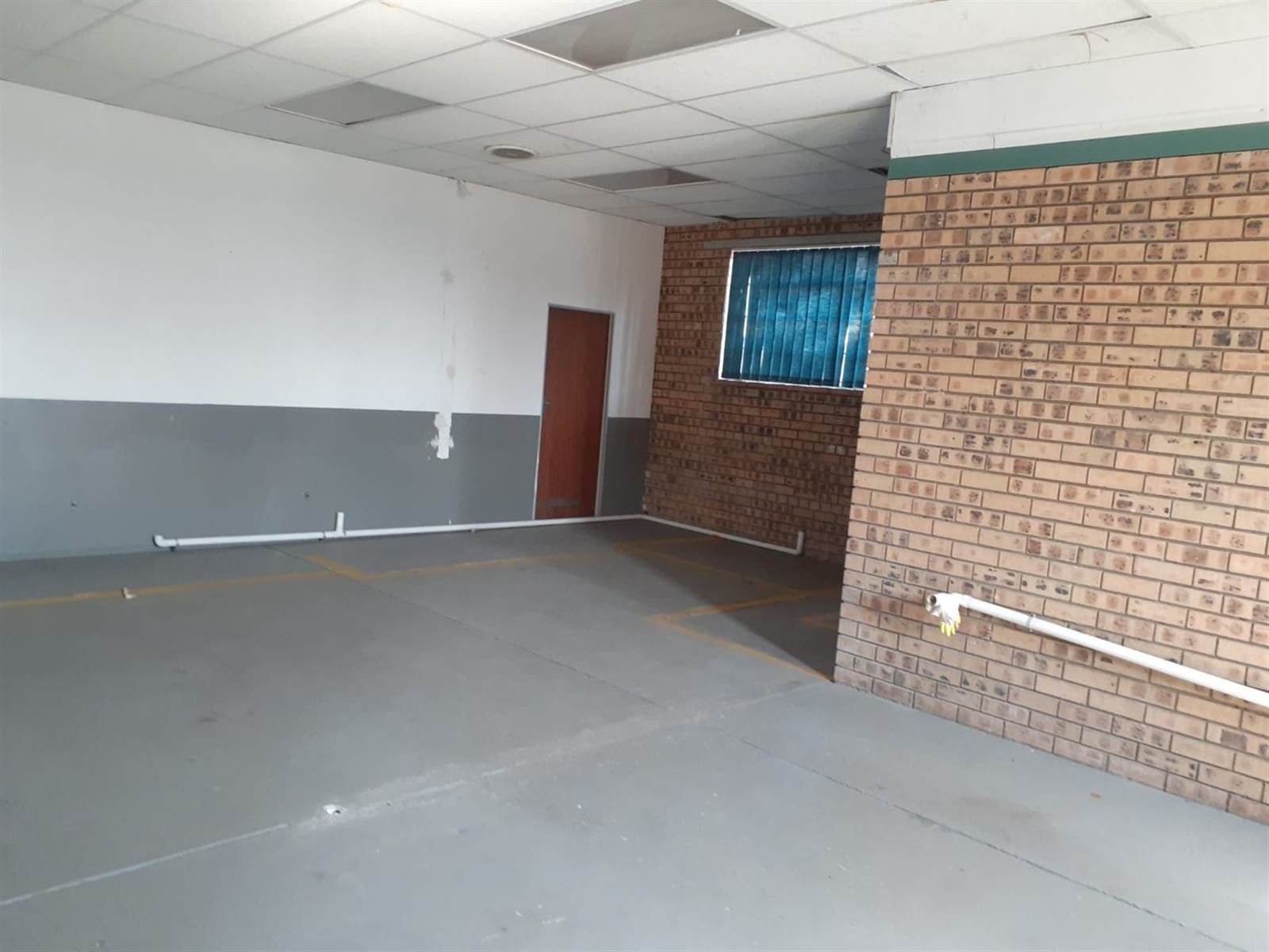 1250  m² Commercial space in Secunda photo number 17