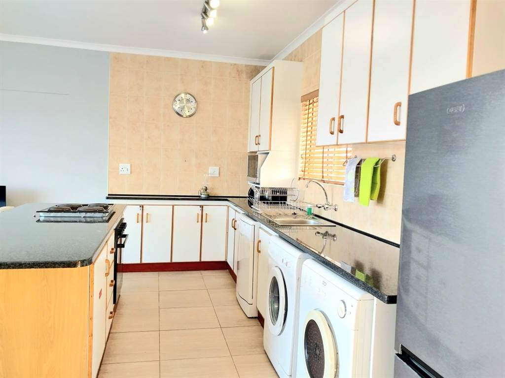 1 Bed Apartment in Port Owen photo number 5