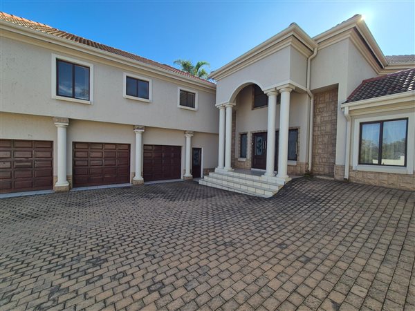 5 Bedroom House 5 Bedroom House