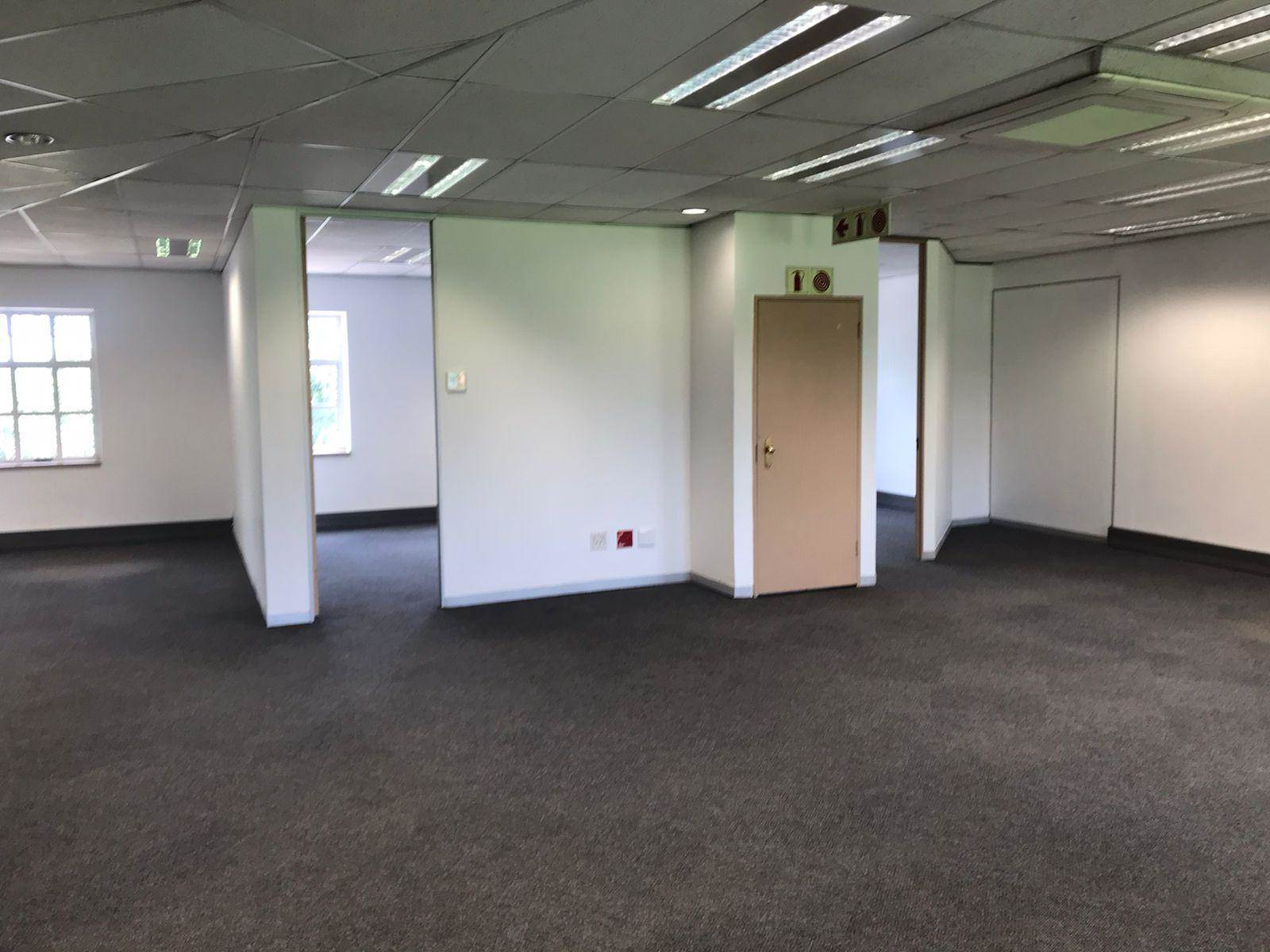 618  m² Commercial space in Bryanston photo number 22